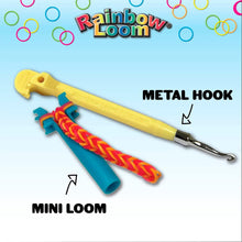 Cargar imagen en el visor de la galería,  Rainbow Loom es la marca original de creación de pulseras de goma, del modo más sencillo. Desarrolla tu creatividad y después puedes lucir estas pulseras tan de moda. 