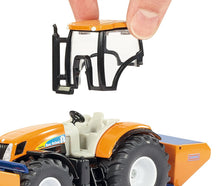 Cargar imagen en el visor de la galería, New Holland T7070 Tractor con Quitanieves y Expandidor de Sal 1:50 - Siku 2940