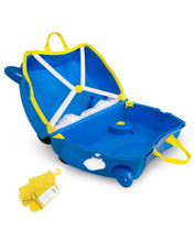 Carregar imagem no visualizador da galeria, Maleta Correpasillos y equipaje de mano infantil Trunki 80323Es maleta con ruedas, y en las esperas el niño se puede sentar en ella. 18 litros de capacidad para llevar sus juguetes ,Medidas: 46 x 31 x 21 cm. Pesa 1,7 Kg. Soporta hasta 50 kg. de peso.