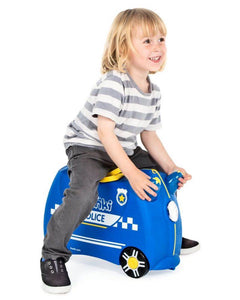 Maleta Correpasillos y equipaje de mano infantil Trunki 80323Es maleta con ruedas, y en las esperas el niño se puede sentar en ella. 18 litros de capacidad para llevar sus juguetes ,Medidas: 46 x 31 x 21 cm. Pesa 1,7 Kg. Soporta hasta 50 kg. de peso. 