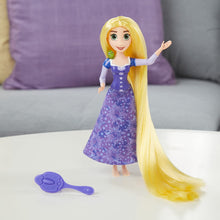 Cargar imagen en el visor de la galería, Disney, Rapunzel Canta en Francés - Hasbro 456C1752FR