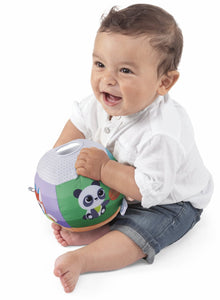 PELOTA MUSICAL: Pelota de peluche de diferentes tejidos, colores y etiquetas que suena cuando se agita o hace rodar ¡Los bebés se lo pasarán en grande persiguiendo la pelota! MELODÍAS: Agítala o haz rodar la bola para activar divertidas melodías y efectos sonoros. FÁCIL DE AGARRAR
