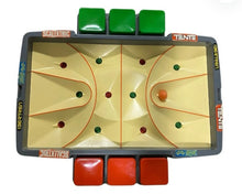Carregar imagem no visualizador da galeria, Exin Basket El gran exito de ventas de los años 80 basado en el baloncesto está en nuestra tienda. Basado en la fuerza del aire impulsado por 3 botones por cada equipo. Impulsa fuerte y haz volar la bola hasta hacer canasta¡ Con marcadores encima de cada canasta.