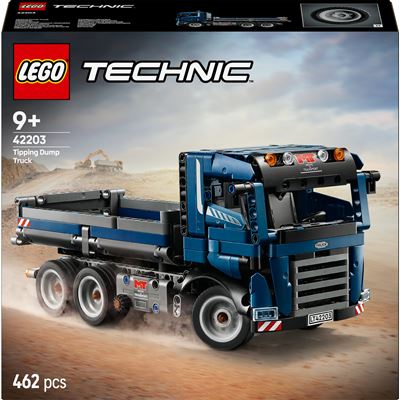 LEGO® Technic Volquete Basculante (42203). Este camión de obra azul de juguete ofrece la oportunidad de imaginar un día de intensa actividad manejando tu volquete. Maniobra para colocar el camión en posición y, después, gira la rueda situada en el lateral para inclinar la caja. Abre las puertas para ver la cabina por dentro y luego conduce hasta el lugar donde te espera la siguiente tarea. Los vehículos de los sets LEGO Technic reproducen movimientos de forma realista