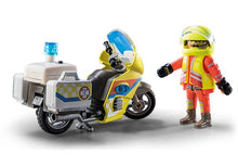 Cargar imagen en el visor de la galería, Moto de Emergencias - Playmobil Con la rápida moto de rescate con luz intermitente, el médico de urgencias llega al lugar del accidente para prestar ayuda. 