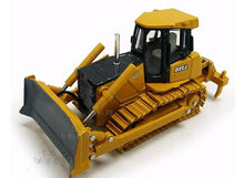 Carregar imagem no visualizador da galeria, Bulldozer Bell 850 J Dozer hecho en metal a escala 1/50. Es una reproducción a escala 1/50 muy detallada y robusta. Especial para coleccionistas. Recomendado a partir de 14 años. 