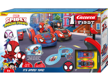 Carregar imagem no visualizador da galeria,  circuito  de Carrera FIRST &#39;It&#39;s Spidey Time&#39;, se une a su amigo Miles Morales, alias Spin, mientras corren alrededor de la pista de 2,4 metros. Numerosos elementos decorativos con diseños de la serie adornan la pista, creando una atmósfera genuina de Spidey en los autódromos de dormitorio. Incluye los 2 coches y los 2 mandos.