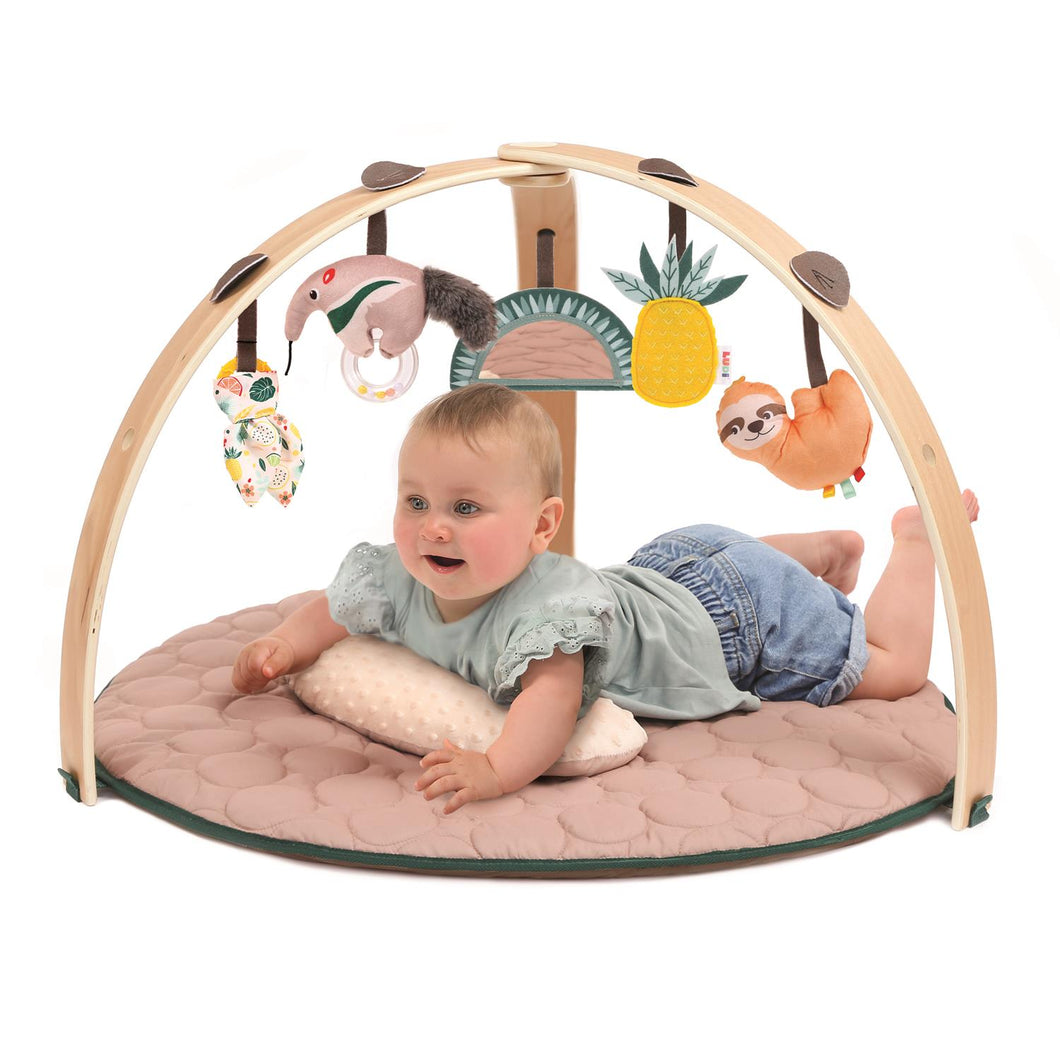  Alfombra con Arco Madera,Una alfombra de juego elegante y adaptable para acompañar al bebé Ofrece a tu pequeño un espacio de juego suave y estimulante con esta alfombra de juego de elegante diseño. Sus arcos de madera y actividades sensoriales modulares la convierten en un verdadero refugio de juego, adaptado a las diferentes etapas 
