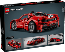 Carregar imagem no visualizador da galeria, DEPORTIVOS DE JUGUETE PARA CONSTRUIR: Alimenta la pasión de tu peque por los vehículos de altas prestaciones con el kit de construcción LEGO® Technic Coche Ferrari 488 Pista (42235), INFINIDAD DE DETALLES REALISTAS: 