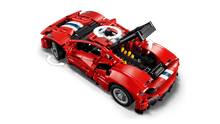 Carregar imagem no visualizador da galeria, DEPORTIVOS DE JUGUETE PARA CONSTRUIR: Alimenta la pasión de tu peque por los vehículos de altas prestaciones con el kit de construcción LEGO® Technic Coche Ferrari 488 Pista (42235), INFINIDAD DE DETALLES REALISTAS: 