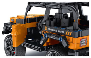 Todo Terreno Off-Road Retrofricción - iM.Master 605818Pull Back Off Roader Naranja 434 Piezas. Presentamos el vehículo Off Roader de retrofricción: ¡un modelo de simulación diseñado para emociones y aventuras! 