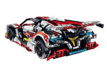 Cargar imagen en el visor de la galería, Super deportivo para construir y después poder conducir. El modelo de construcción de alta velocidad es un deportivo a escala 1:10 y consta de 2277 piezas. Mide 50.5 x 23.2 x 13 cm. Después de haber disfrutrado del placer de la contrucción de este magnifico deportivo multicolor está listo para la conducción de este modelo de alta velocidad. 