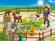 Carregar imagem no visualizador da galeria, Playmobil Country  6133  Animales de la Granja en un Cercado con cabras, corderos y burritos y un granjero que los cuida