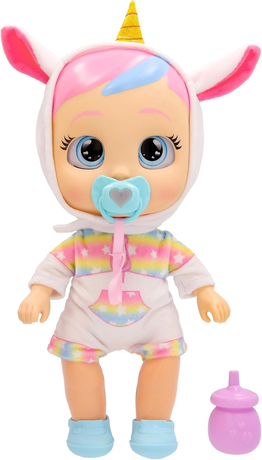 Dreamy de los Bebés Llorones quiere empezar a andar. Ayúdala a dar sus primeros pasos. Lleva un conjunto genial para ir de paseo y está listas para caminar. Coge sus manos y guíala hacia adelante para enseñarle a dar sus primeros pasos. Mientras camina, reproducirá soniditos alegres de bebé. 