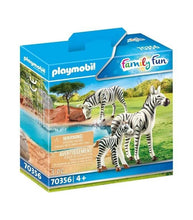 Cargar imagen en el visor de la galería, Familia de cebras de Playmobil 1 cebra con 2 crias cebra para tu zoo. Edad recomendada de 4 a 104 años. 