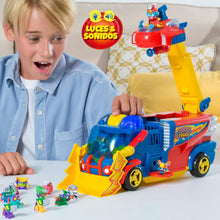 Carregar imagem no visualizador da galeria,  Camión de Rescate, los SuperThings y los Niños Kazoom podrán pedir ayuda a cualquier ciudadano de Ciudad Kaboom. Con luces y sonido ¡Grandes opciones de juego – Más de 8 acciones