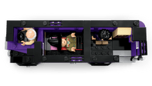 Carregar imagem no visualizador da galeria, LEGO Autobús Noctámbulo de tres pisos. Los niveles superiores se pueden quitar para acceder fácilmente al interior, que contiene camas móviles y unalámpara colgante para aportar realismo a la experiencia de juego. Este mágico juguete de construcción incluye también 5 personajes LEGO Harry Potter (Harry Potter, Ernie Prang, Stan Shunpike, una Bruja Durmiente y Canuto) ,499 piezas.