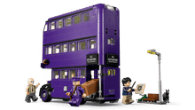Carregar imagem no visualizador da galeria, LEGO Autobús Noctámbulo de tres pisos. Los niveles superiores se pueden quitar para acceder fácilmente al interior, que contiene camas móviles y unalámpara colgante para aportar realismo a la experiencia de juego. Este mágico juguete de construcción incluye también 5 personajes LEGO Harry Potter (Harry Potter, Ernie Prang, Stan Shunpike, una Bruja Durmiente y Canuto) ,499 piezas.