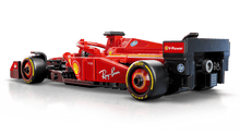 Cargar imagen en el visor de la galería,  LEGO Speed Champions Coche de Carreras Ferrari SF-24 F1 reserva a niños y coleccionistas todas las emociones de las carreras de Fórmula 1. Este Ferrari de juguete incluye detalles característicos del modelo temporada 2024 