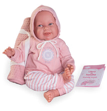 Carregar imagem no visualizador da galeria,  Mi Primer Reborn Martina son muñecas realistas con las que podrás disfrutar como de un bebé casi real. Fíjate en su manicura, el peso o la babita que le asoma entre los labios… Mide 52 cms