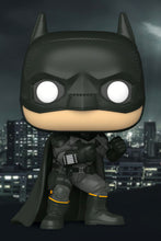 Cargar imagen en el visor de la galería, Figura Funko de Batman. Mide 9 cm. Coleccionalos todos. Recomendado a partir de 3 años.