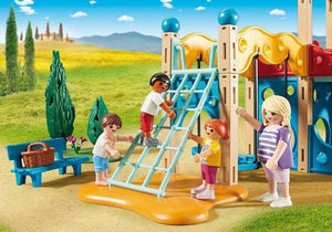  Parque Infantil Family Fun - Playmobil 9423,En el parque infantil de Playmobil la diversión está asegurada. Hay tobogán, columpio, balancín y muchas otras actividades. Hay una figura mamá de Playmobil y tres niños para disfrutar un buen rato en el parque. 