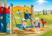 Carregar imagem no visualizador da galeria,  Parque Infantil Family Fun - Playmobil 9423,En el parque infantil de Playmobil la diversión está asegurada. Hay tobogán, columpio, balancín y muchas otras actividades. Hay una figura mamá de Playmobil y tres niños para disfrutar un buen rato en el parque. 