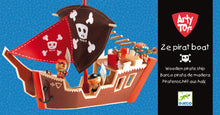 Cargar imagen en el visor de la galería, Djeco Arty Toys Ze Pirat Boat Barco Pirata de Madera DJ06830  color negro, rojo, marrón y madera natural mide 57 cm de largo