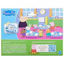 Carregar imagem no visualizador da galeria, Peppa Pig La Guardería de Peppa - Hasbro F8868