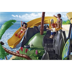  Isla Resort - Playmobil Family Fun¡La familia Playmobil va a pasar unas maravillosas vacaciones en esta isla paradisíaca! Está lleno de actividades acuáticas: podrán nadar en el mar, deslizarse por un tobogán, bucear, surfear... 