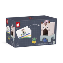 Carregar imagem no visualizador da galeria, El juego se compone de un gato, una mesa, 3 ratones, un trozo de queso de madera y 24 tarjetas de modelos para reproducir. Ofrece 2 formas de jugar. 