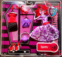 Cargar imagen en el visor de la galería, Monster High Set de ropa para muñecas, Operetta - Mattel Y0402-Y0405Moda para tus muñecas Monster High. Vienen 2 conjuntos con sus complementos. Muñeca no incluida. Sirve para cualquier Monster High de tamaño Barbie. 