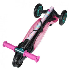 Cargar imagen en el visor de la galería,  Patinete de 3 ruedas de Barbie. Incluye: Barra de dirección de aluminio y ajustable en altura. Fácil montaje, ruedas con luces LED.
