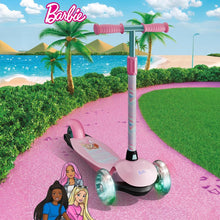Cargar imagen en el visor de la galería,  Patinete de 3 ruedas de Barbie. Incluye: Barra de dirección de aluminio y ajustable en altura. Fácil montaje, ruedas con luces LED.