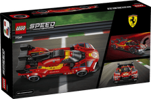 Cargar imagen en el visor de la galería,  El vehículo viene con una minifigura de un piloto con traje y casco de Ferrari que los niños pueden colocar al volante para disputar carreras o exponer con orgullo. Los sets LEGO Speed Champions, contiene 329 piezas. 