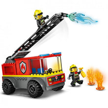 Carregar imagem no visualizador da galeria, Camión de Bomberos LEGO CITY Primero tendrás diversión montando este bonito camión con escalera elevable y después te divertirás apagando fuegos como un auténtico bombero.