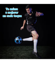 Cargar imagen en el visor de la galería,  Counter Ball Una pelota con luz y sonidos que te dirá palabras de ánimo y se encenderá cada vez que toques la pelota. Cuenta tus toques de balón. 