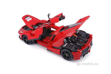 Cargar imagen en el visor de la galería,  La Ferrari 1/18 - Burago 16001 Disfruta de una reproducción a escala 1/18 de una máquina perfecta de la velocidad como es un modelo LaFerrari de la marca Ferrari. Este detallado modelo de Bburago presenta una carrocería meticulosamente elaborada en metal