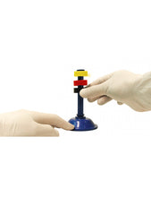 Carregar imagem no visualizador da galeria, Explora la fuerza invisible del magnetismo y diviétete con las canicas y los anillos magnéticos on este juguete de construcciones magneticas! Descubre cómo: Hacer un pegamonstruo magnético; Construir una brújula tal y como lo haría un verdadero científico; Participar en divertidas carreras y juegos magnéticos; Fabricar fantásticos imanes para tu frigorífico; Esto y mucho más