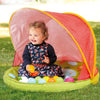 Abribaby permite que el bebé juegue con seguridad al aire libre y descubra el placer del agua! La cubierta con protección UPF 50 protege al bebé del sol y del viento mientras juega con las 6 pelotas multicolores. Independientemente de la superficie (arena, césped, piedras, etc.), aísla al bebé del suelo, garantizando un lugar cómodo para descansar y jugar. 