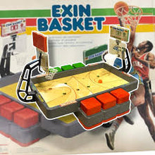 Carregar imagem no visualizador da galeria, Exin Basket El gran exito de ventas de los años 80 basado en el baloncesto está en nuestra tienda. Basado en la fuerza del aire impulsado por 3 botones por cada equipo. Impulsa fuerte y haz volar la bola hasta hacer canasta¡ Con marcadores encima de cada canasta.