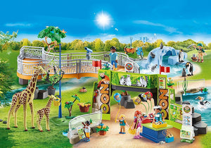  Playmobil 70341Que divertido es ir al zoo en familia¡ Con este gran Zoo de Playmobil recrearemos esas excitantes jornadas con los niños de visita al zoo. Los niños también podrán conocer diferentes especies de animales. Incluye animales y figuras humanas de Playmobil. Un total de 213 piezas.