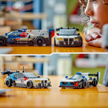 Carregar imagem no visualizador da galeria,  BMW M4 GT3 &amp; BMW M Hybrid V8 Speed Champions - LEGO 76922El set LEGO contiene 2 detallados modelos de coches . El set consta de 676 piezas.

49,99 € EUR