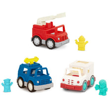 Carregar imagem no visualizador da galeria, Conjunto de 3 vehiculos de emergencia para los conductores más pequeños. Los vehiculos están fabricados con plásticos libres de Polipropilenos. No tiene piezas pequeñas que se puedan engullir
