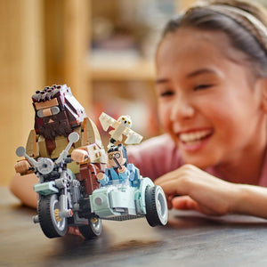  Viaje en Moto de Hagrid y Harry, Sujétate fuerte y disfruta del set Viaje en Moto de Hagrid y Harry, un encantador juguete para niñas, niños y fans del Mundo Mágico. Consta de 617 piezas.
