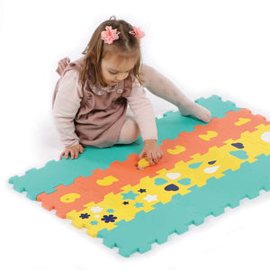 Conjunto Actividades Educativas de Ludi con alfombra de eva para bebés a partir de 10 meses