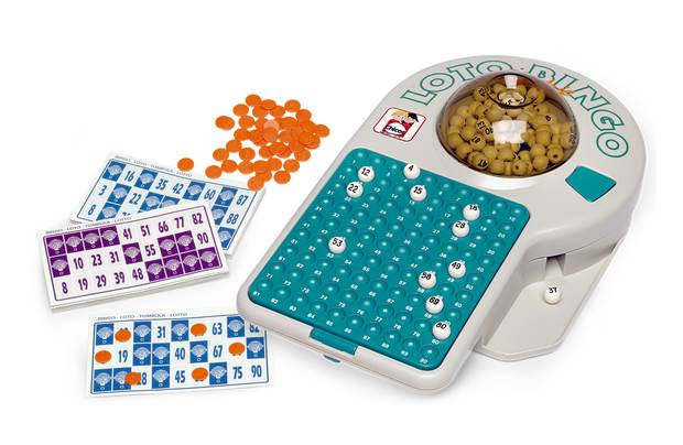 Bingo eléctrico, La numeración de las 90 bolas está grabada para que no desaparezcan los números con el uso continuado. Incluye 24 cartones, fichas de juego y compartimento para guardarlos.