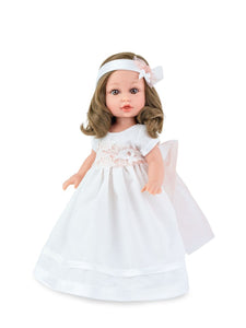 Sofía es la nueva muñeca de comunión de la marca Marina & Pau. El regalo ideal para una primera comunión. Mide 30 cm aprox. Sofía tiene una media melena ondulada de color castaño.