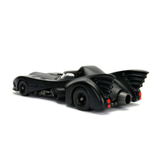 Carregar imagem no visualizador da galeria, 1:24 Batmobile con Batman - Jada 253215002