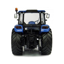 Carregar imagem no visualizador da galeria, New Holland Powerstar T4.75 Tractor Escala 1:32 - Universal Hobbies 4147